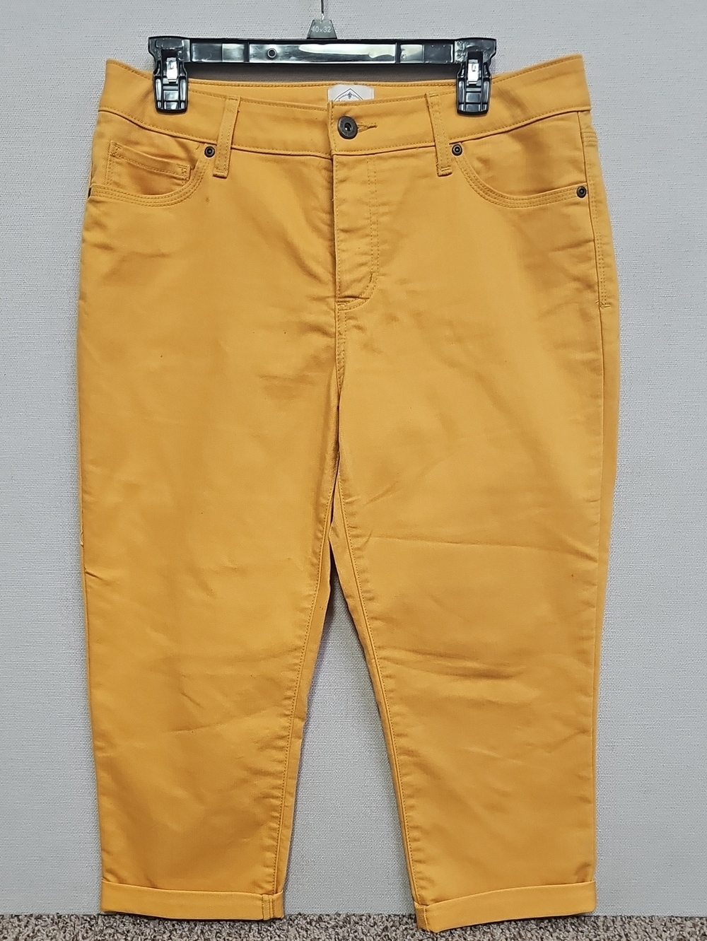 ST. JOHNS BAY WOMENS CAPRI PANTS BFPM-08-053